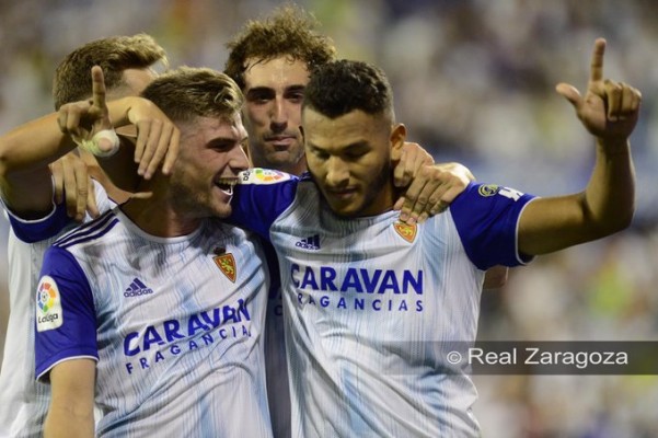 Un penalti concedido por el VAR da el triunfo al Zaragoza