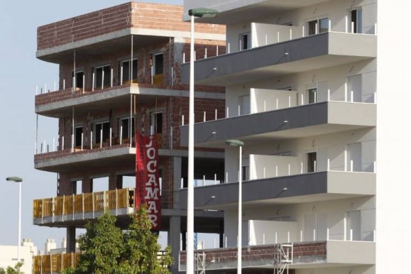 Alicante rompe la tendencia nacional y la firma de hipotecas crece un 34% en junio
