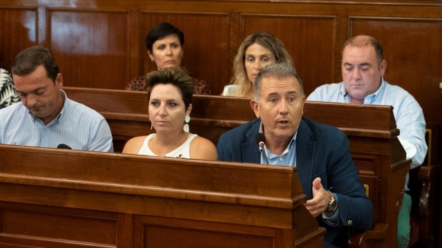 Sales exige a Martí que 
