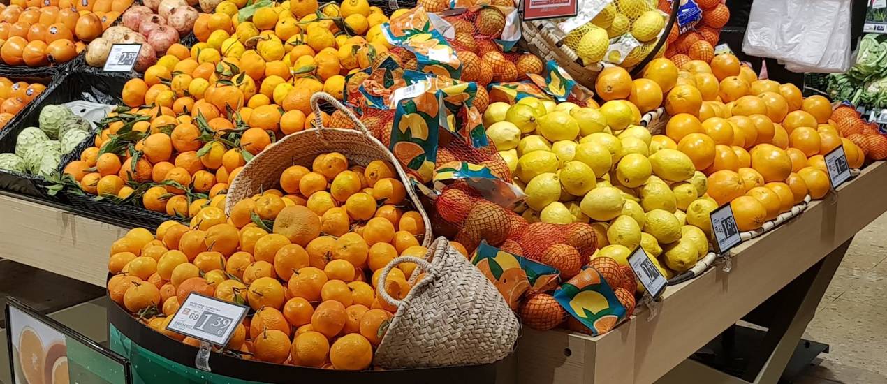 AVA-Asaja afirma que grandes comercios obligan a realizar 'destrios' de cítricos y caquis para pagar menos