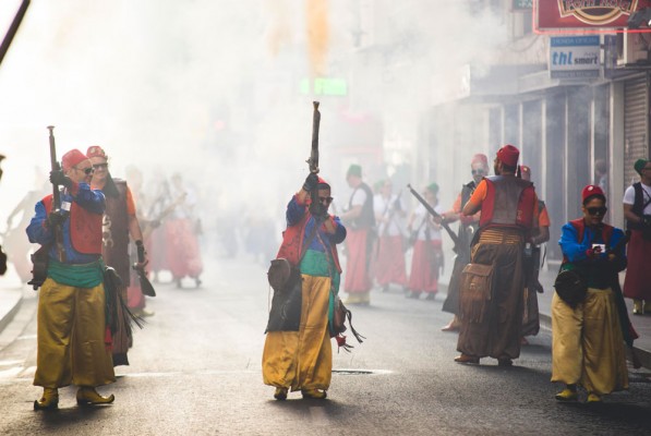 Prevén una rebaja en el precio de la pólvora para las fiestas de Moros y Cristianos en un mes
