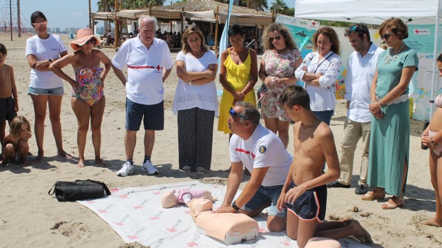 Cruz Roja clausura en Benicàssim la campaña 'Mediterráneo deja que te cuide'