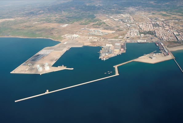 El tráfico del puerto de Sagunto crece un 24% hasta las 3,9 millones de toneladas el primer semestre