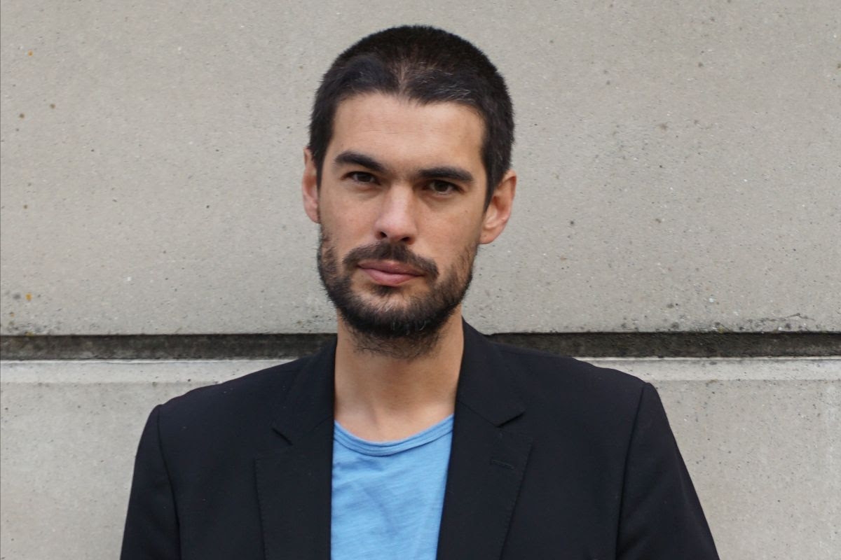 Oliver Laxe: “Me parece de una decadencia atroz acostumbrar al espectador a entenderlo todo”