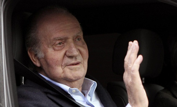 El Rey Juan Carlos pasará a planta en las próximas horas tras evolucionar favorablemente