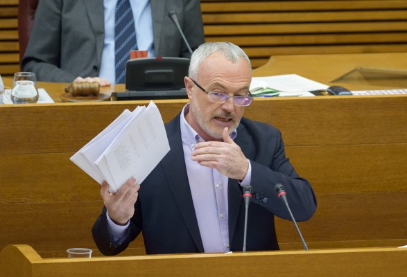 Un error de Podemos al votar eleva el presupuesto destinado a IFA y sectores productivos