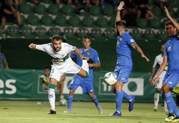 Un doblete de un defensa del Elche siete años después
