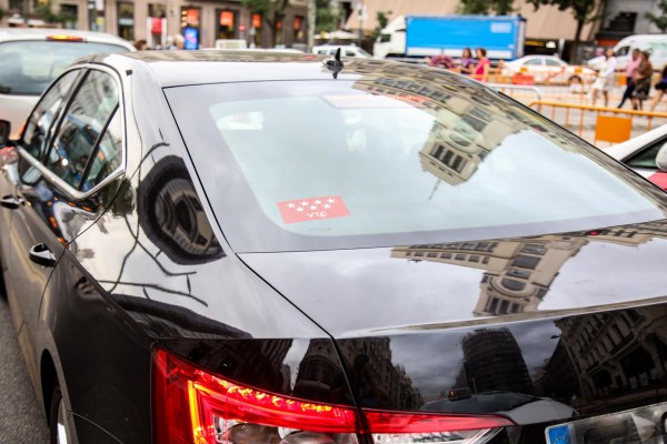 Las licencias de VTC crecen un 14% en València y se cuadruplican en Alicante