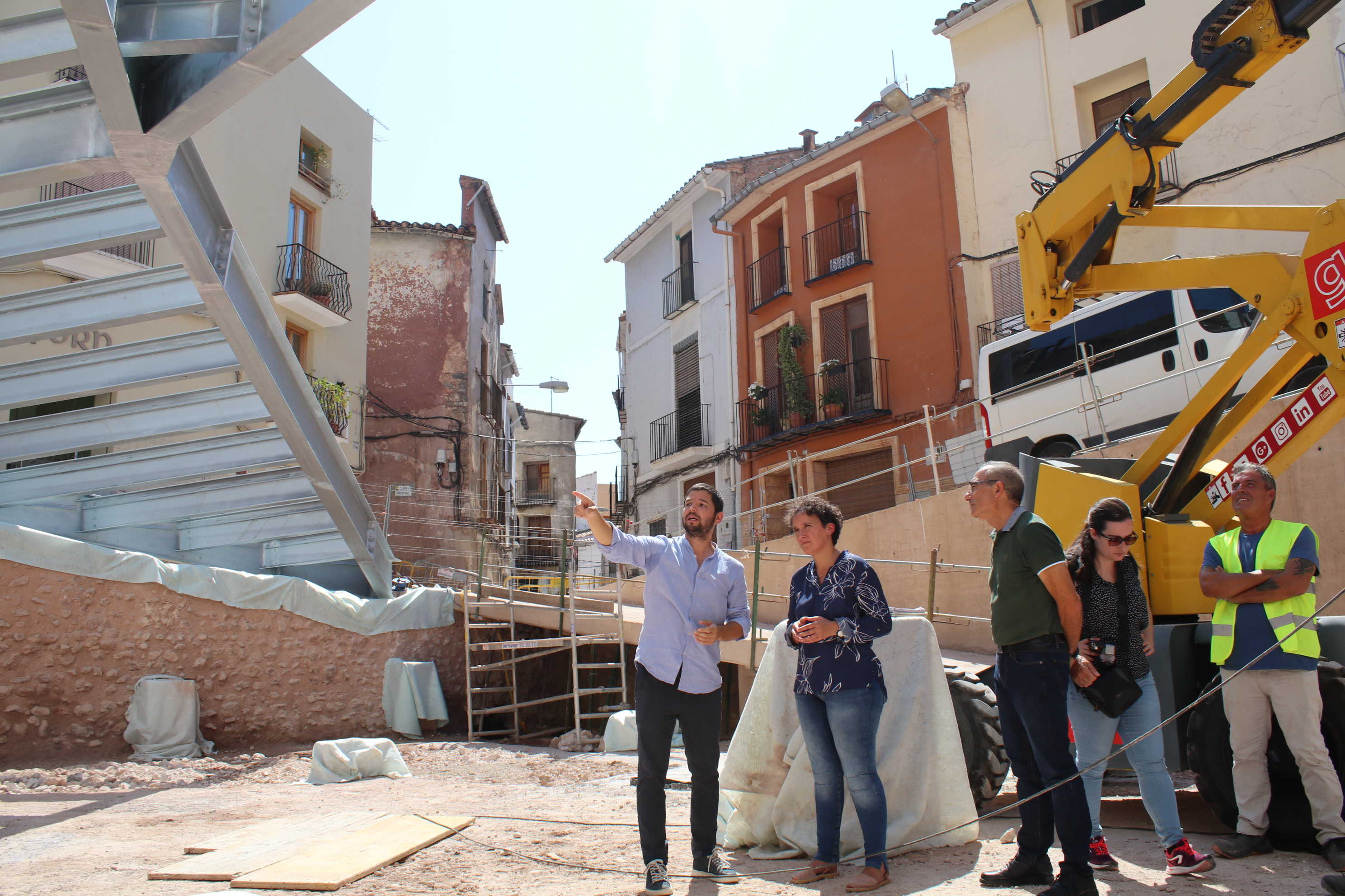Carmina Ballester anuncia que la Plaza de la Sinagoga de Onda estará acabada en un mes  