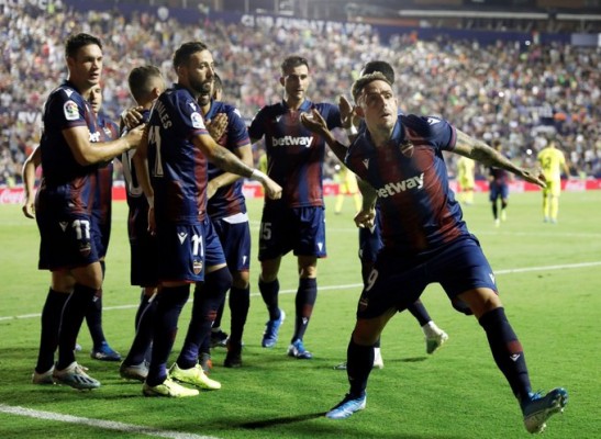 El Villarreal perdona y el Levante logra una increíble remontada