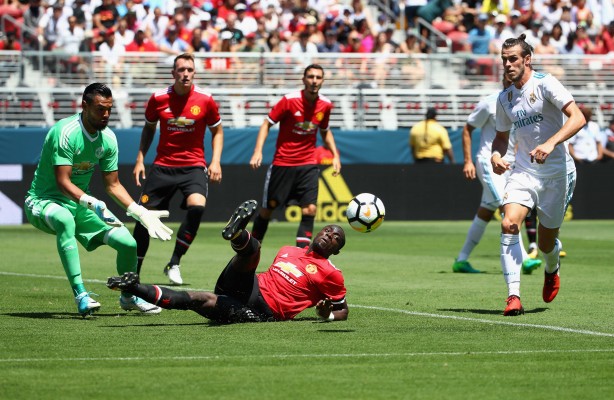 Real Madrid y Manchester United se ven las caras en el primer título de la temporada