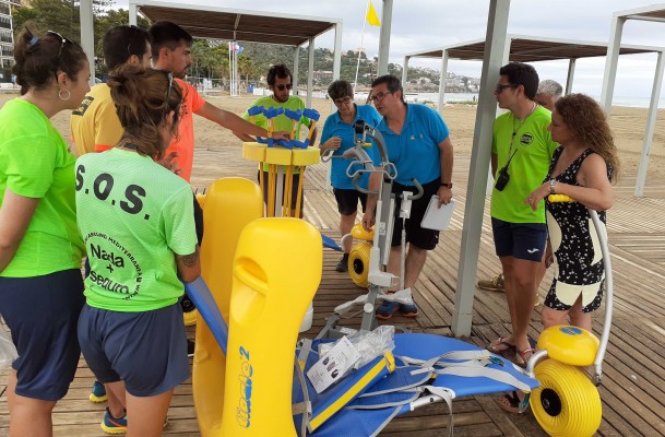 Benicàssim adquiere nuevo material para mejorar la accesibilidad de la playa del Almadraba