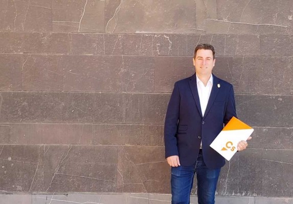 Cs propone implantar el bando por WhatsApp para 
