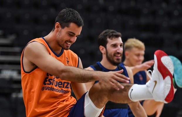 Ponsarnau: “Tenemos un reto enorme y debemos ser no solo un grupo, sino un equipo de 14”