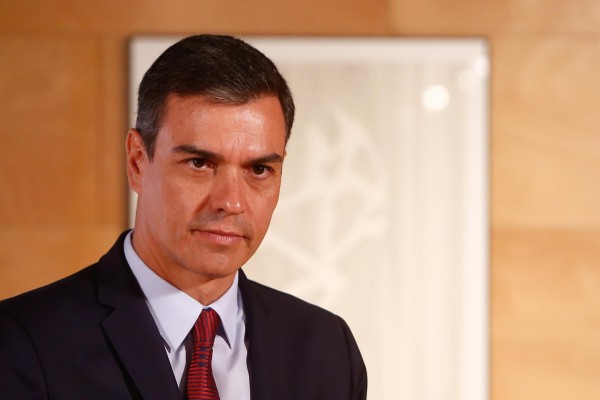 El Gobierno pide tiempo para estudiar la propuesta de Podemos y responderá tras una reflexión