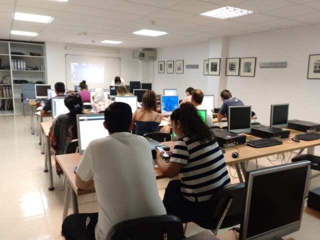 Cámara Orihuela oferta 100 plazas
de formación para jóvenes, empresarios y emprendedores
