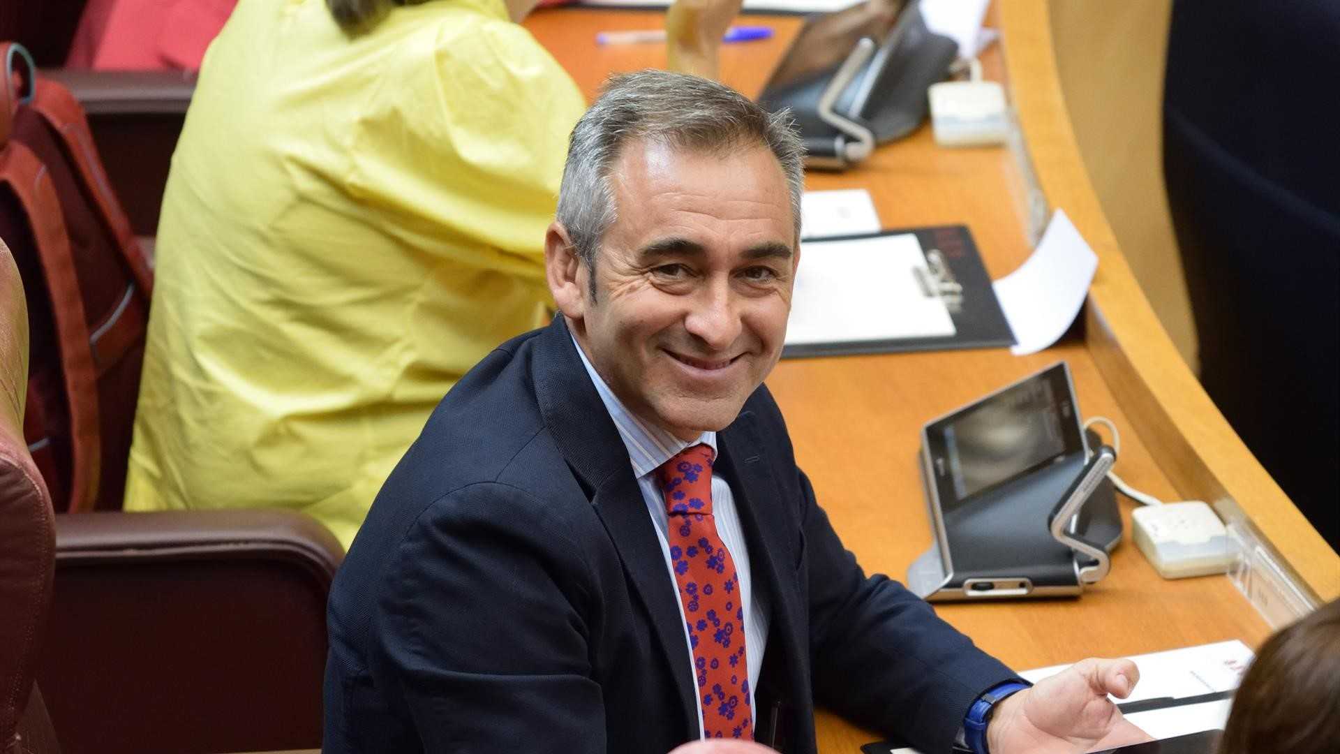 Barrachina (PP), sobre una coalición electoral con Cs en la Comunitat: 