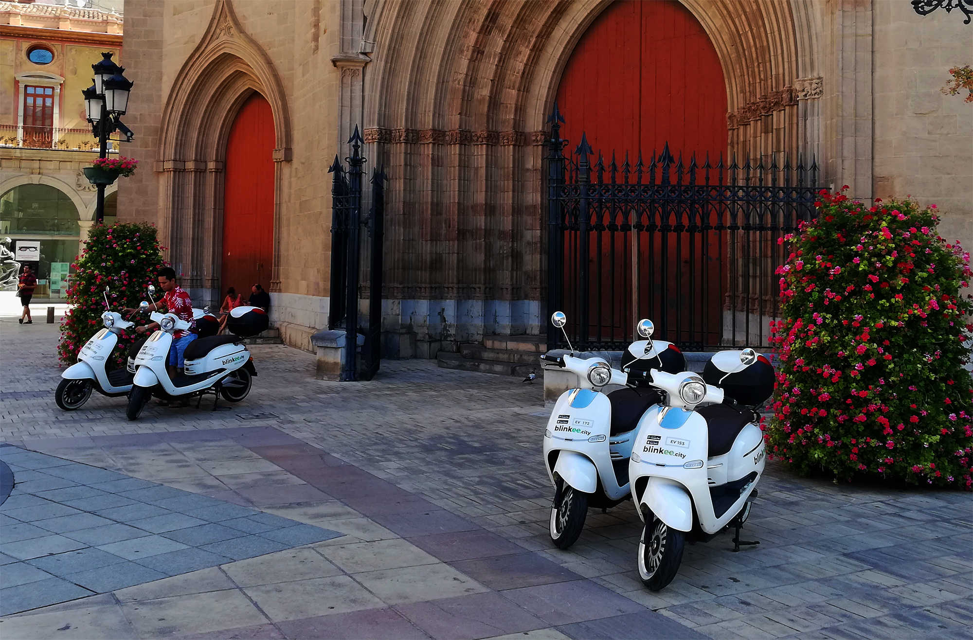 #hellocity, los scooters eléctricos de blinkee.city desembarcan en Castellón