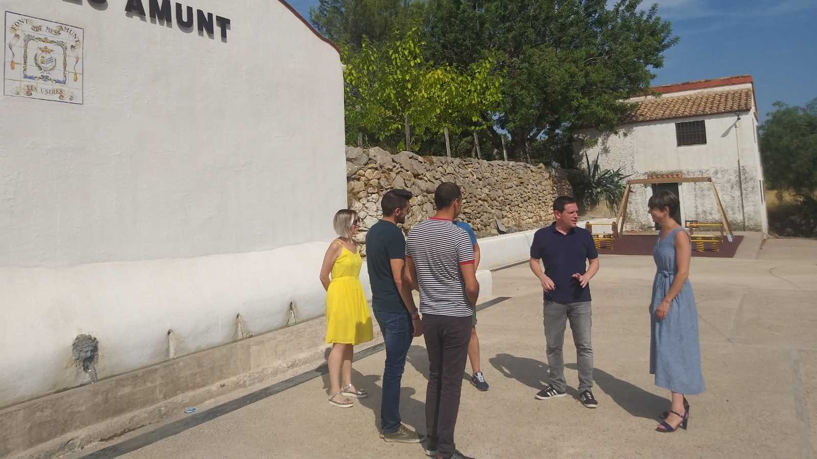Avancem pel poble traslada a Garcia las quejas vecinales por los vertidos en el término de Useres