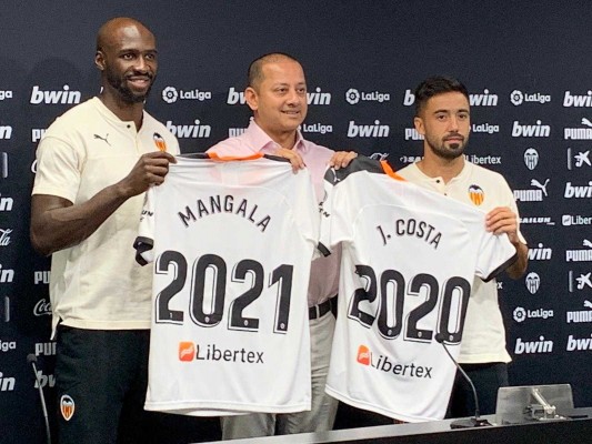 Murthy abandona Paterna sin referirse a la venta de Rodrigo