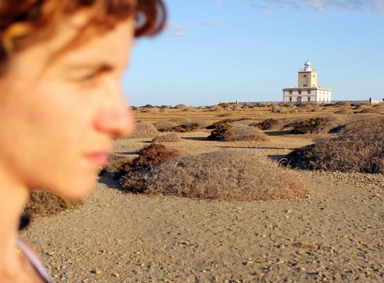 Tabarca en fotos: una exposición sobre la isla que nace de un curso para jóvenes