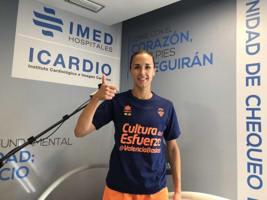 Queralt Casas supera las pruebas médicas y ya es jugadora taronja