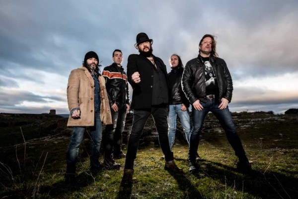 Alén Ayerdi: “Nos ha costado casi la vida hacer este disco; es la versión mejorada de Marea” 