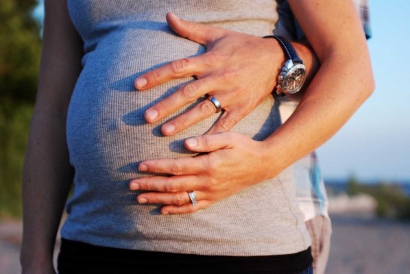 Una de cada ocho adolescentes sufre coerción reproductiva para quedarse embarazada