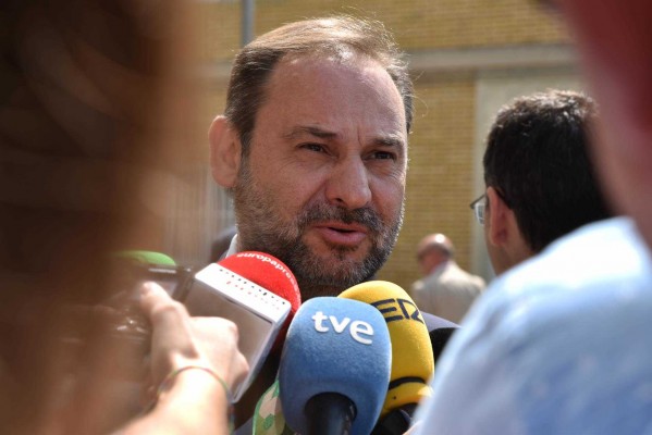 Ábalos acusa a Podemos de faltar al respeto al PSOE con algunas declaraciones: 