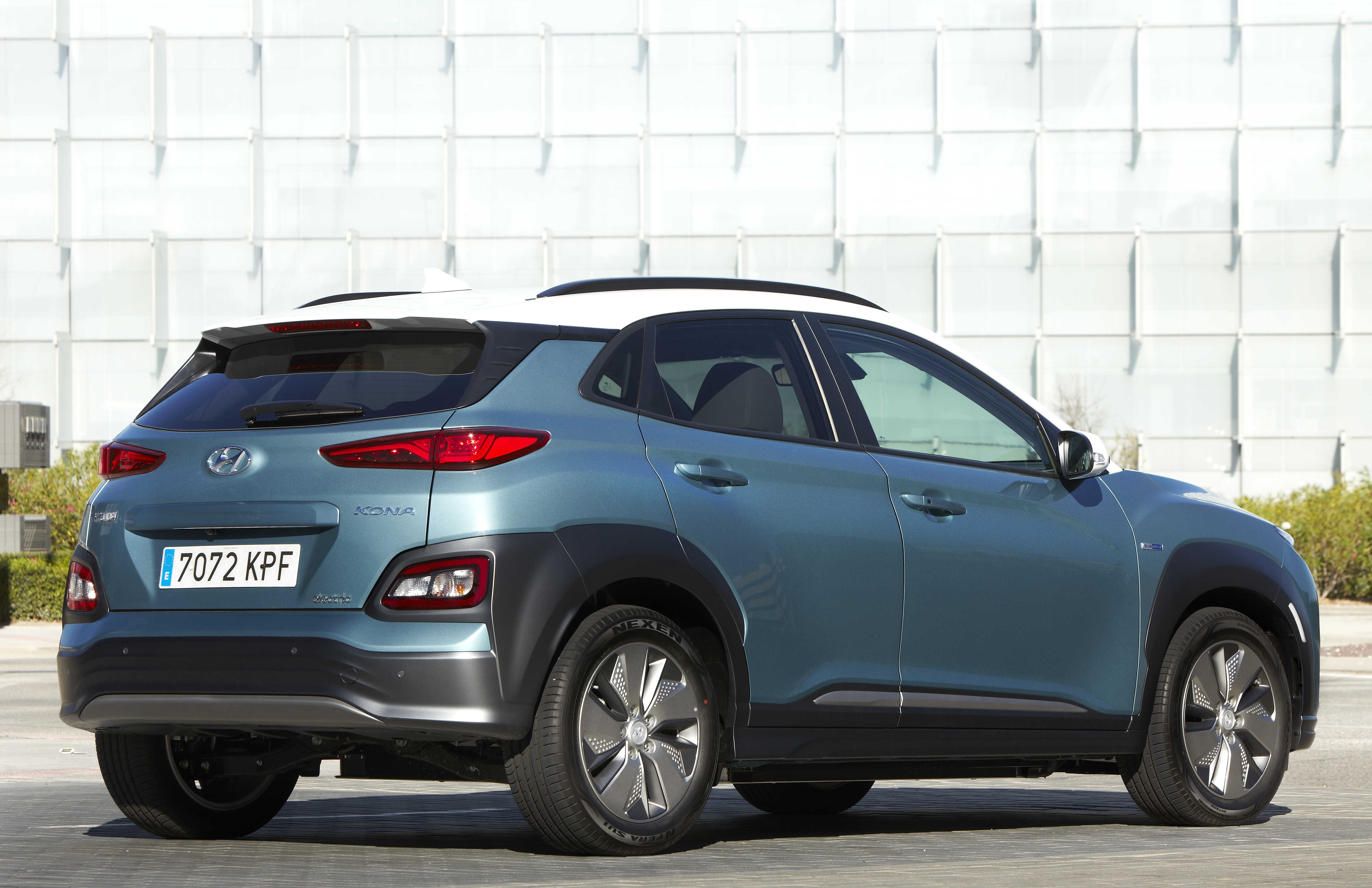 Hyundai instalará gratuitamente el punto de recarga al comprar uno de sus modelos 100% eléctricos
