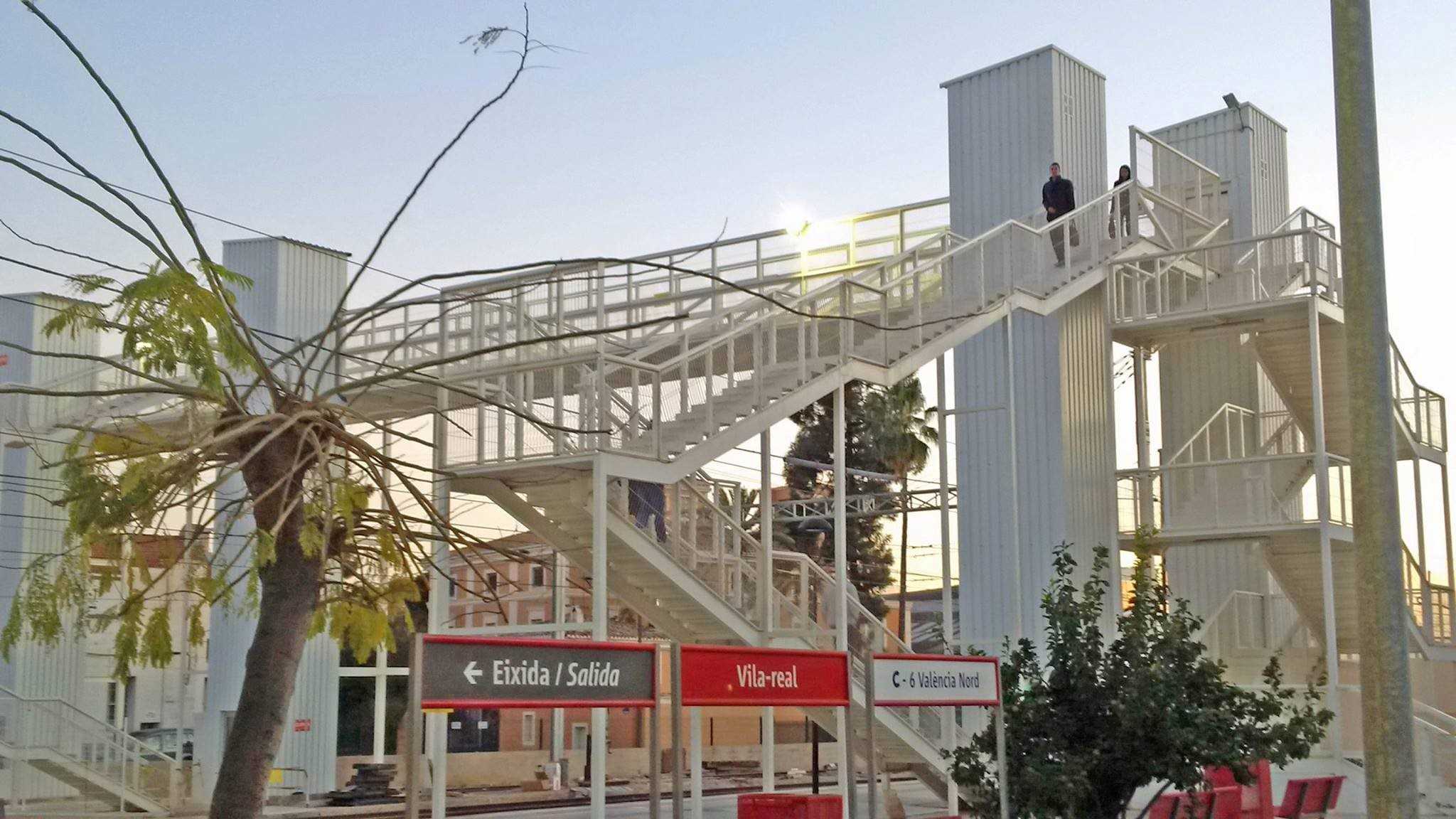 El PP de Vila-real pide al alcalde resolver los problemas de accesibilidad de la estación de tren