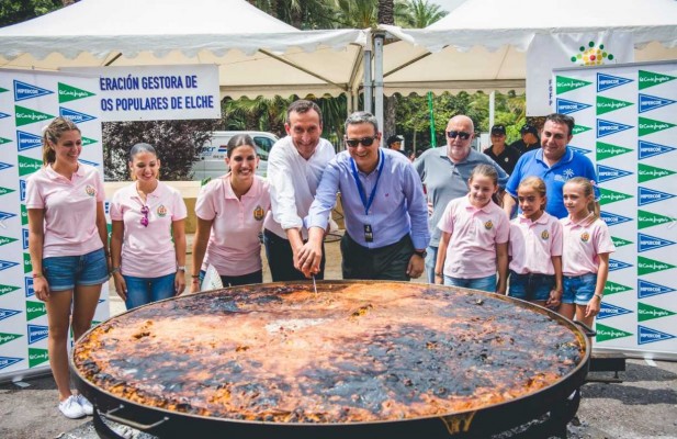 Elche cocinará el arroz con costra más gran del mundo durante las fiestas
