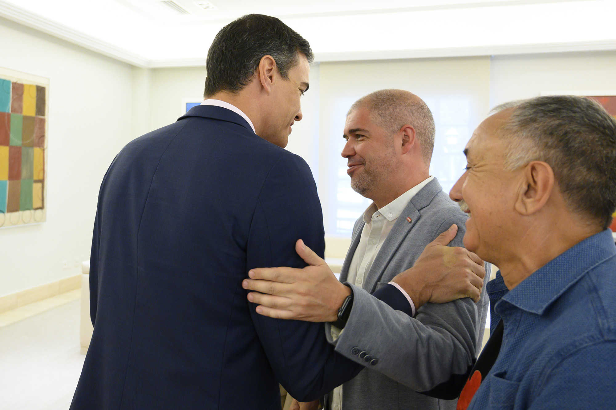 El Gobierno hará reformas parciales en ultraactividad, subcontratación o 'riders'