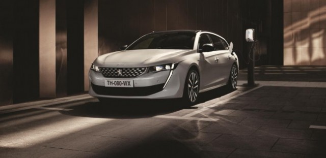 El Peugeot 508 SW será la alternativa más espaciosa en la ofensiva eléctrica de la marca
