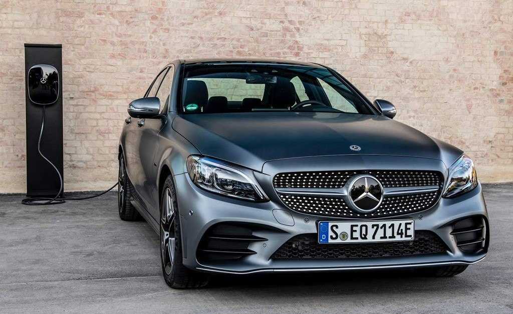 Nuevo híbrido enchufable de Mercedes: el Clase C 300 e
