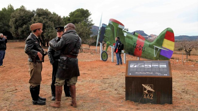 Un paseo por la historia del Campo de Aviación de la Guerra Civil en Vilafamés
