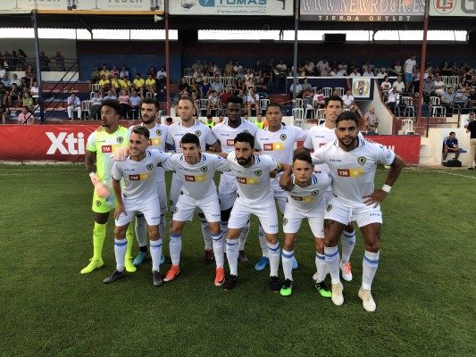 Jona juega una hora y Carlos la segunda mitad