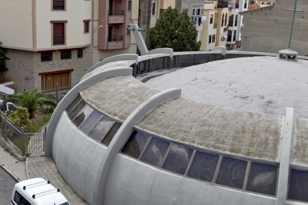Láminas de hormigón, cúpulas del nuevo tiempo

