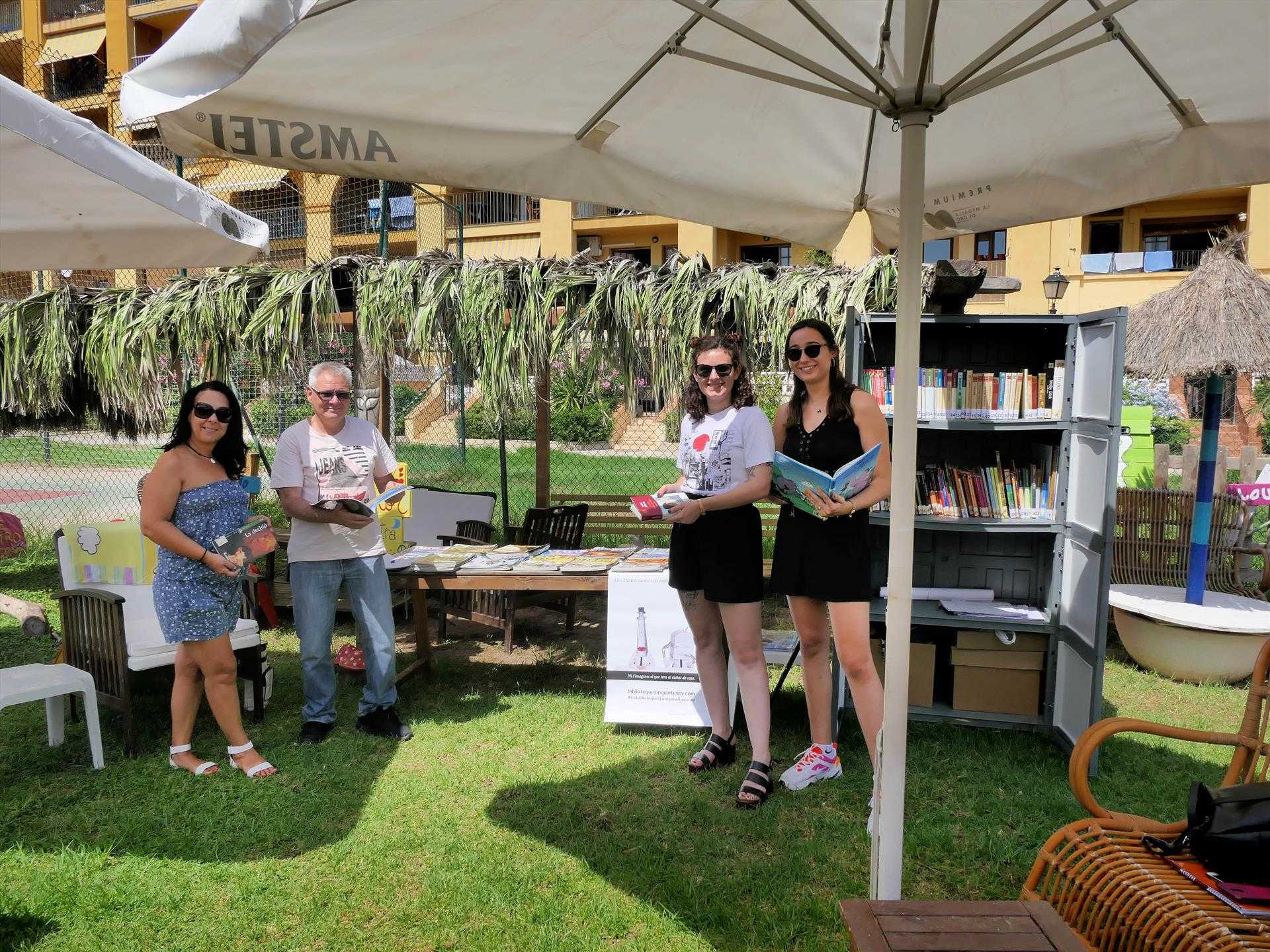 Alboraia pone en marcha dos puntos de 'Biblioteca a la Mar' en la Patacona y Port Saplaya