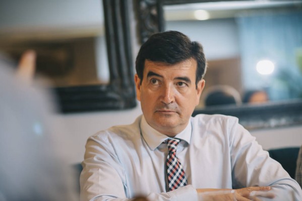 Giner (Cs) acusa a Ribó de querer subir los impuestos en 2020