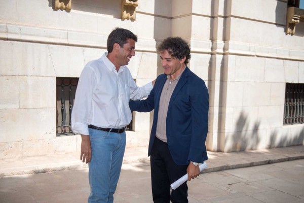 Colomer pide disculpas por el retraso en la puesta en marcha de la oficina de Turismo de Alicante 
