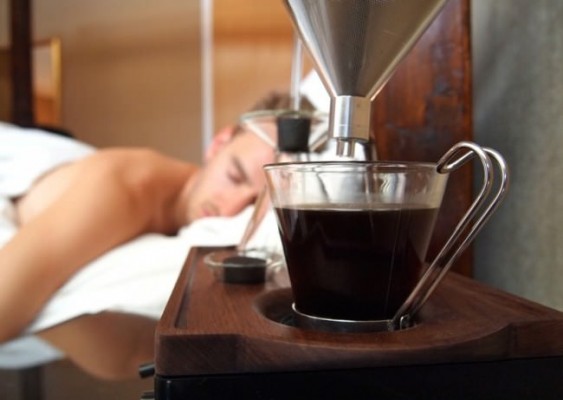 Bariseur: el despertador que te levanta con un café recién hecho