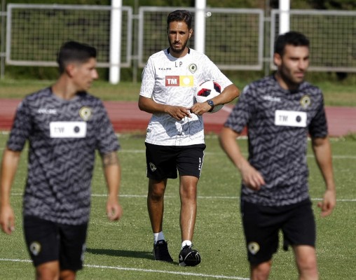 Jesús Alfaro mejora, mientras que su hermano Alejandro y Benja siguen entrenando al margen