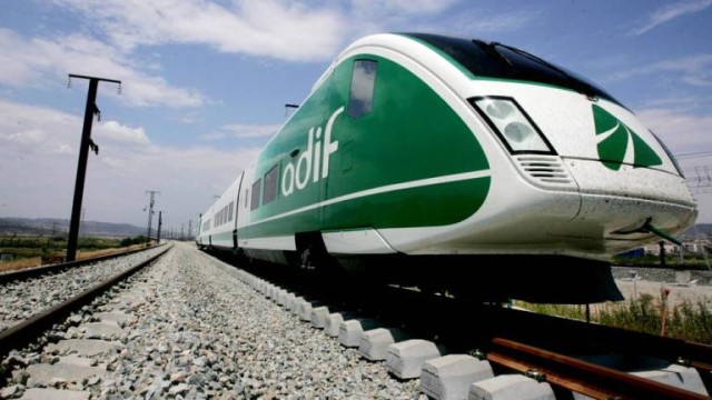 Adif y Adif Alta Velocidad pierden un 2% más en el primer semestre
