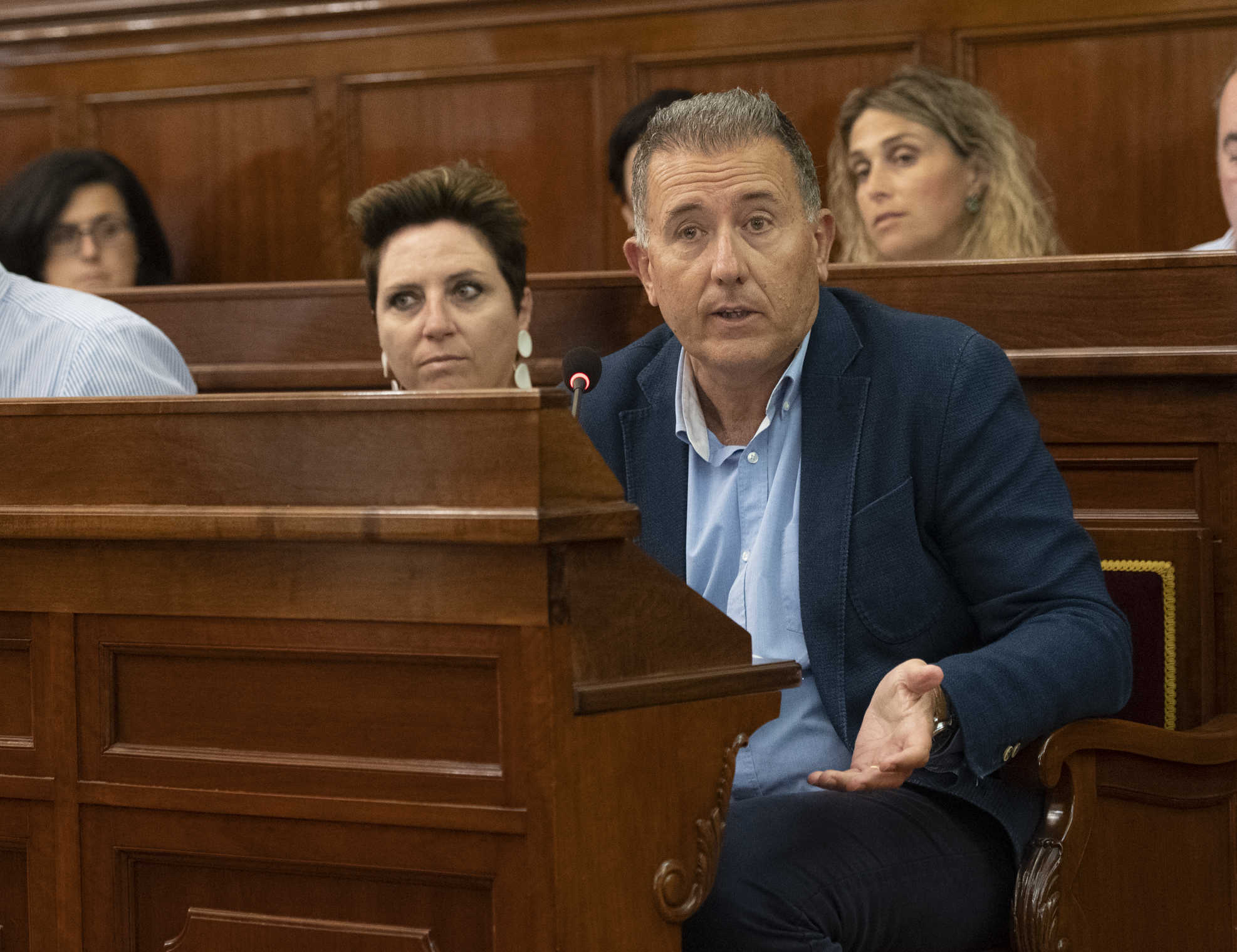 Sales anima al PSPV a dialogar con el Hospital Provincial 