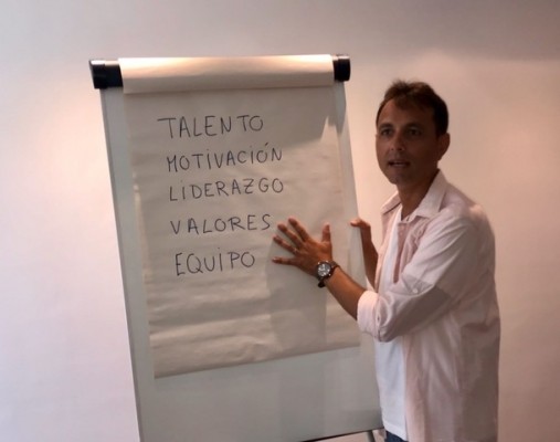 José Antonio Ortiz seguirá una temporada más como 'coach' del Peñíscola FS