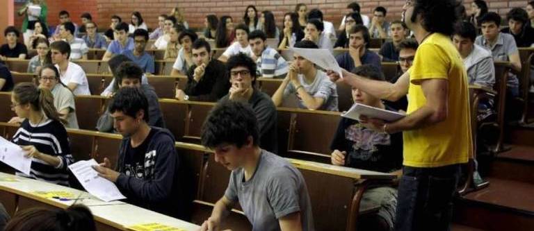 Las tasas universitarias se congelan para el curso 19-20, tras la reducción del 15% los 2 últimos años 
