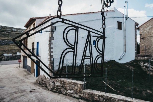 Castell de Cabres: La luz que nadie 
quiere apagar