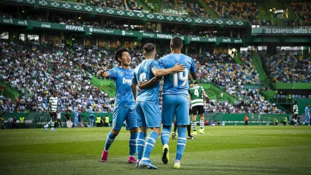 Partido en medio del caos