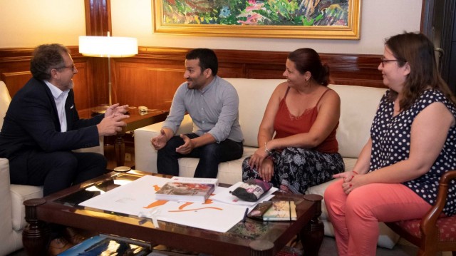 Marzà y José Martí muestran su disposición a trabajar de manera 